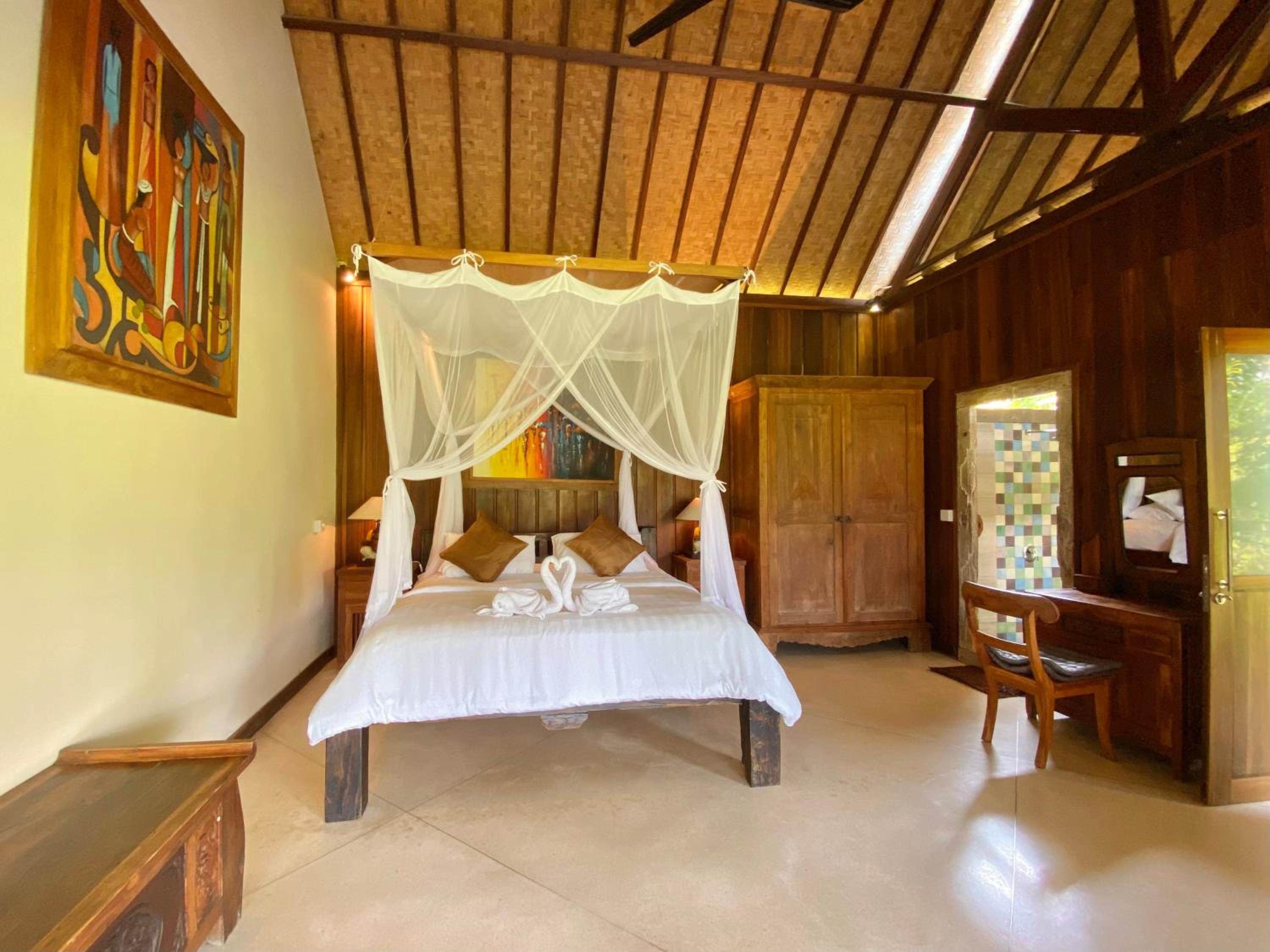 Deluxe, King Bed, with View