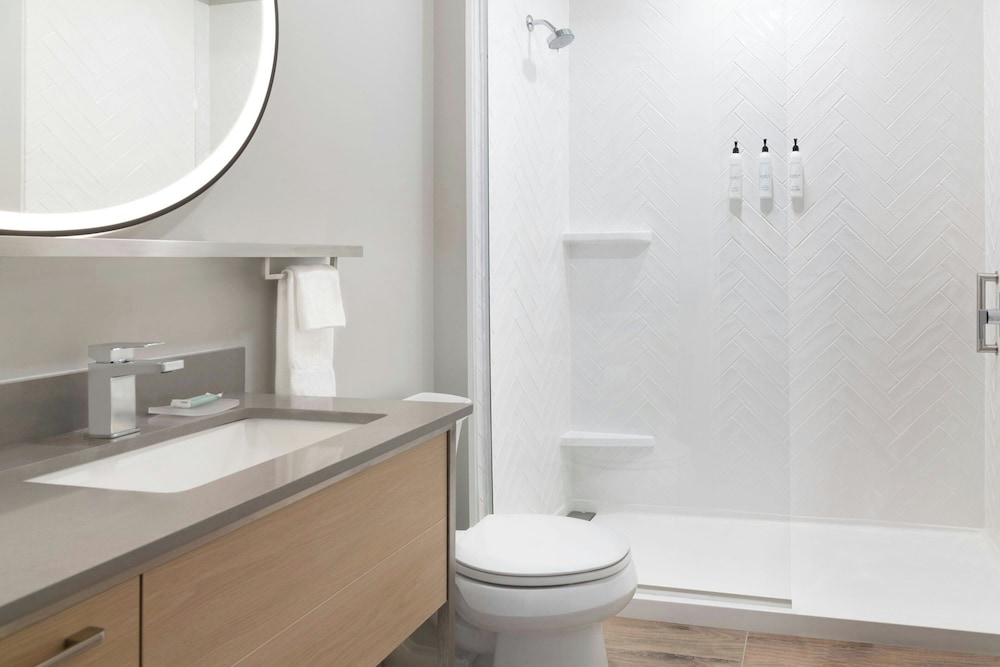 Towneplace Suites by Marriott Holland 25/28