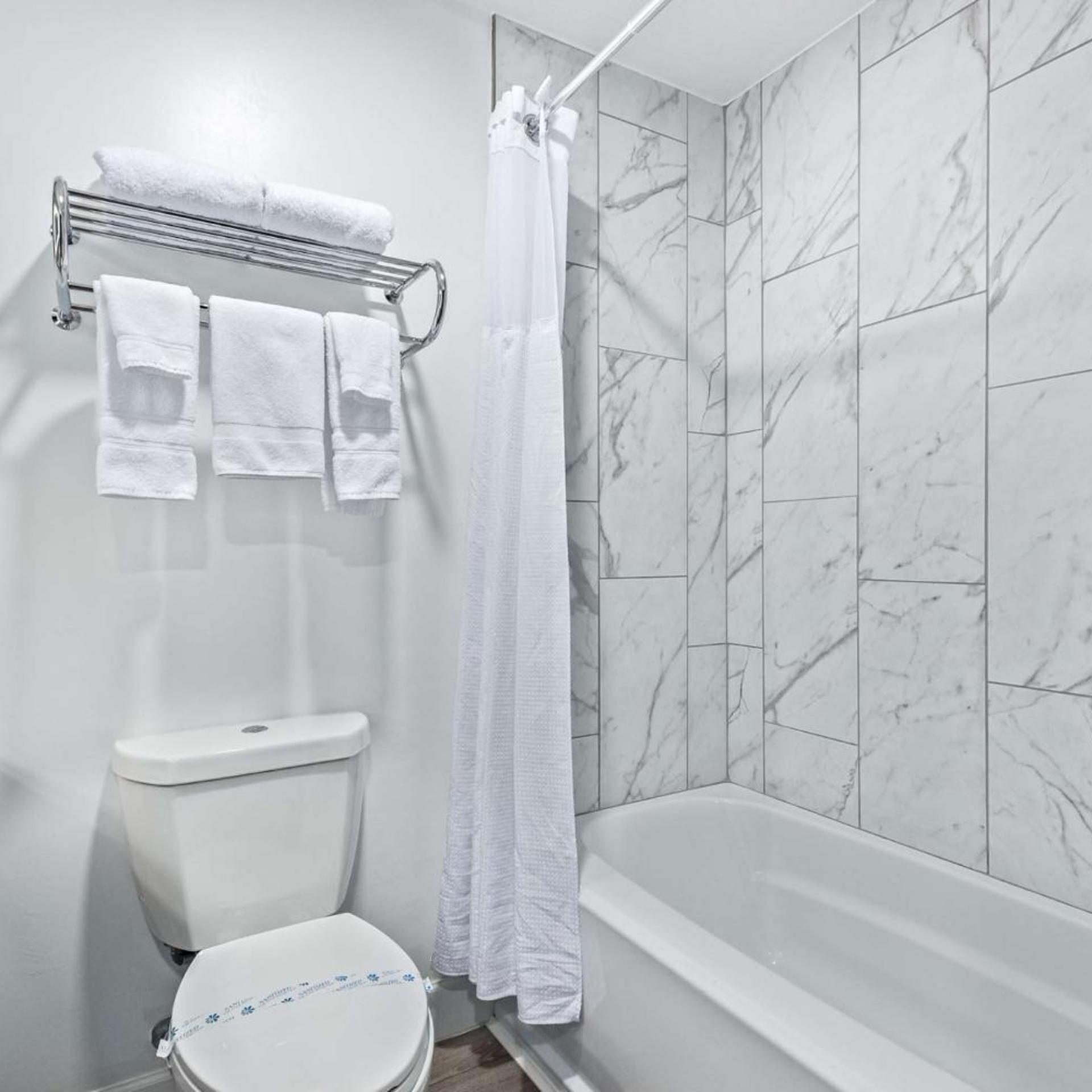 Presidential, Suite, King Bed, Sofa, Fountain Park Hotel, BW Signature Collection 5/7