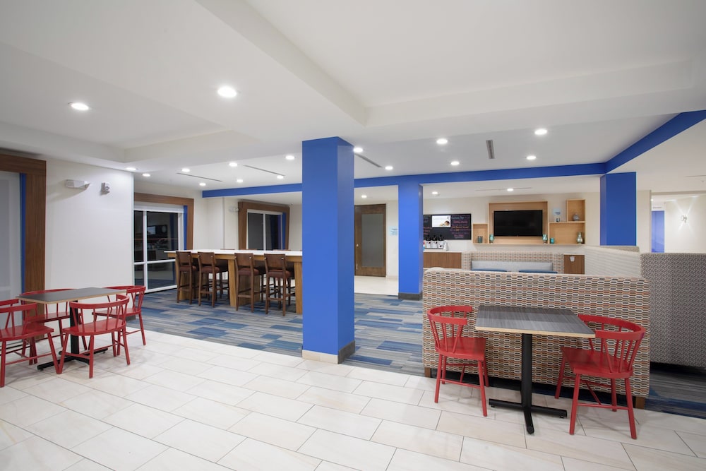 Holiday Inn Express Slidell 56/73