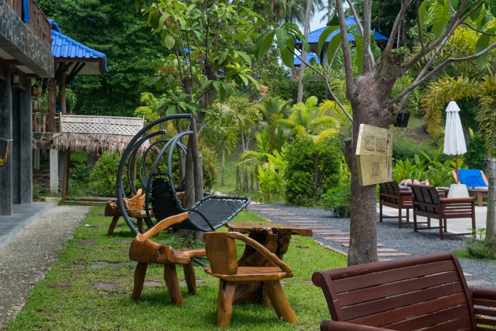 The Shore Resort 68/71