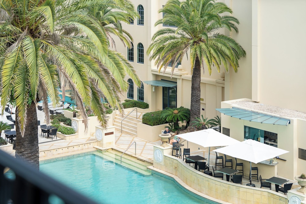 Imperial Hotel Gold Coast 44/50