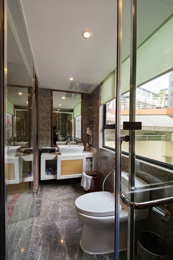 XingHe Hotel East Railway Branch 20/22