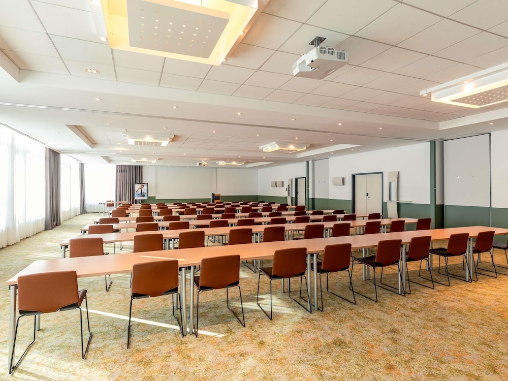 NOVOTEL HAMBURG CITY ALSTER 35/46