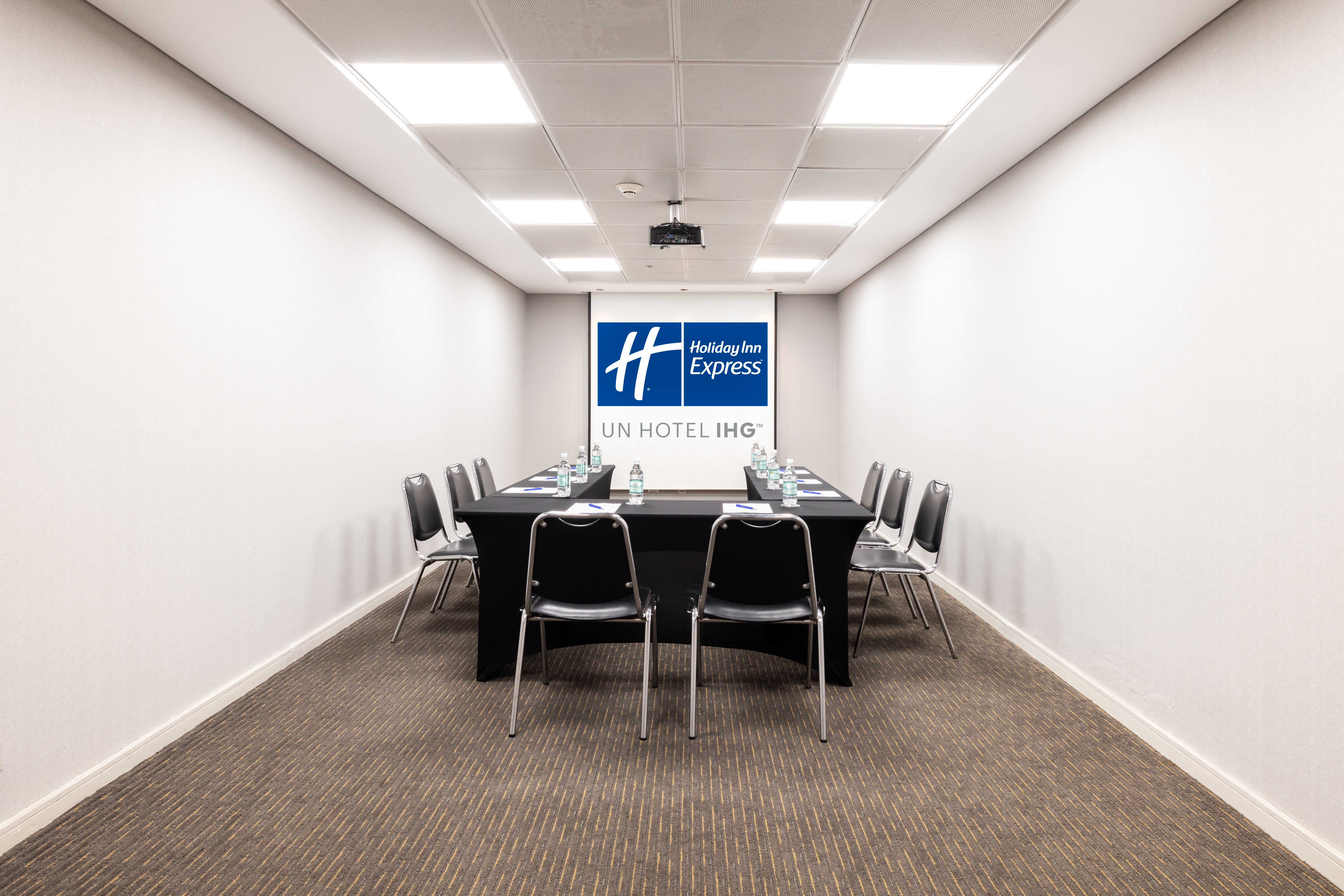 HOLIDAY INN EXPRESS IQUIQUE 62/74