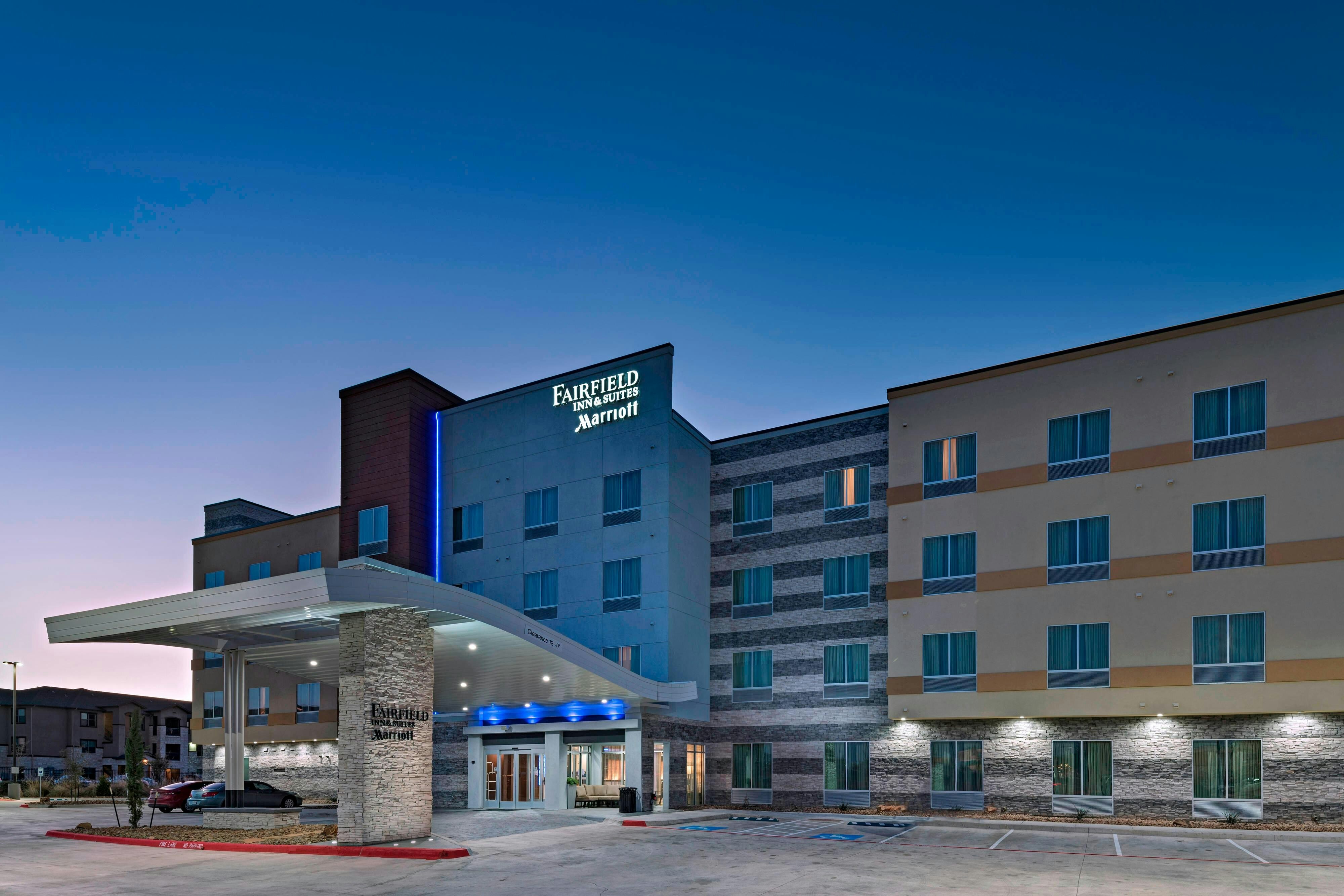 Fairfield Inn And Suites By Marriott Austin Buda 2/35