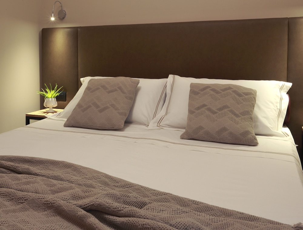 Hotel Aloisi 24/50