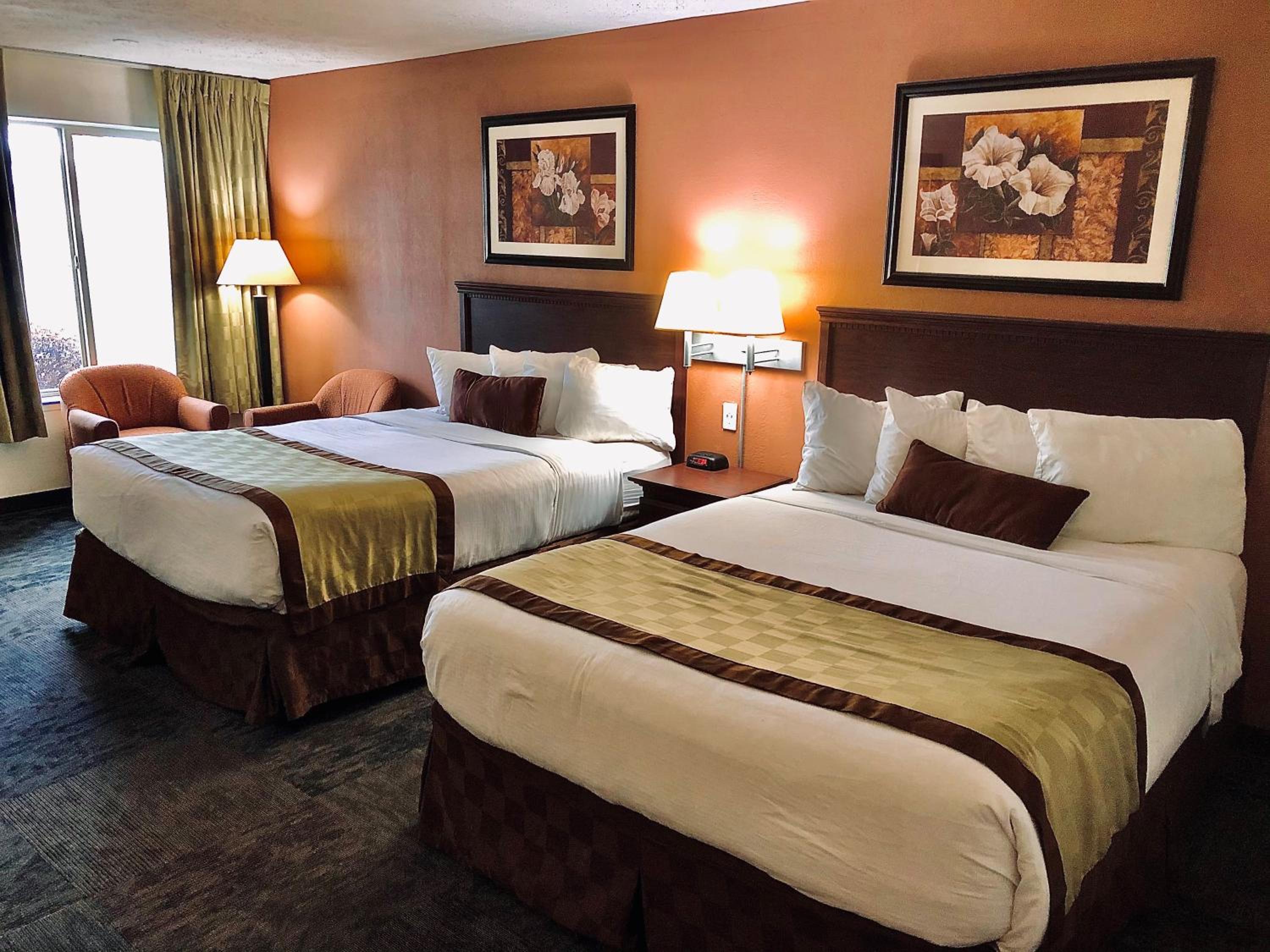 Deluxe, 2 Queen Beds, Accessible