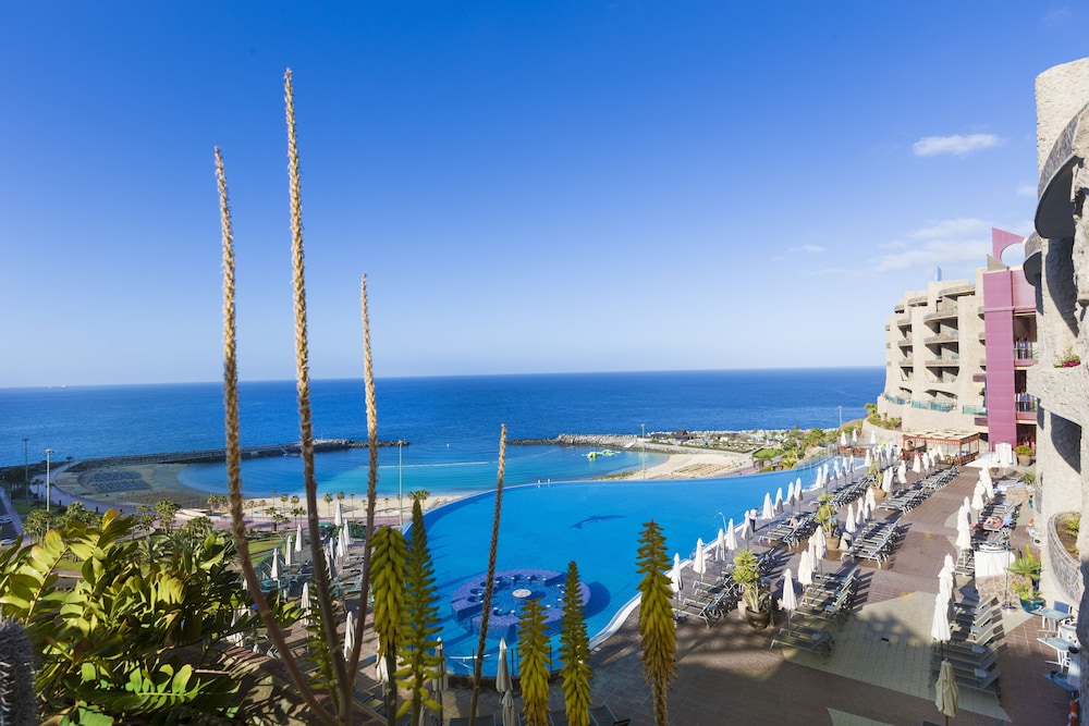 Gloria Palace Royal Hotel and Spa 60/70
