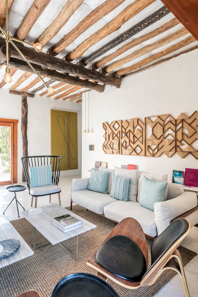 Ser Casasandra Boutique Hotel 50/78
