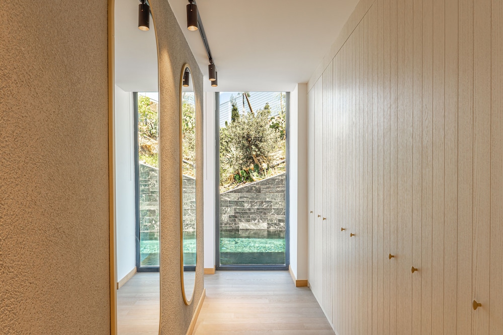 G Beyond Residences & Villas 43/50