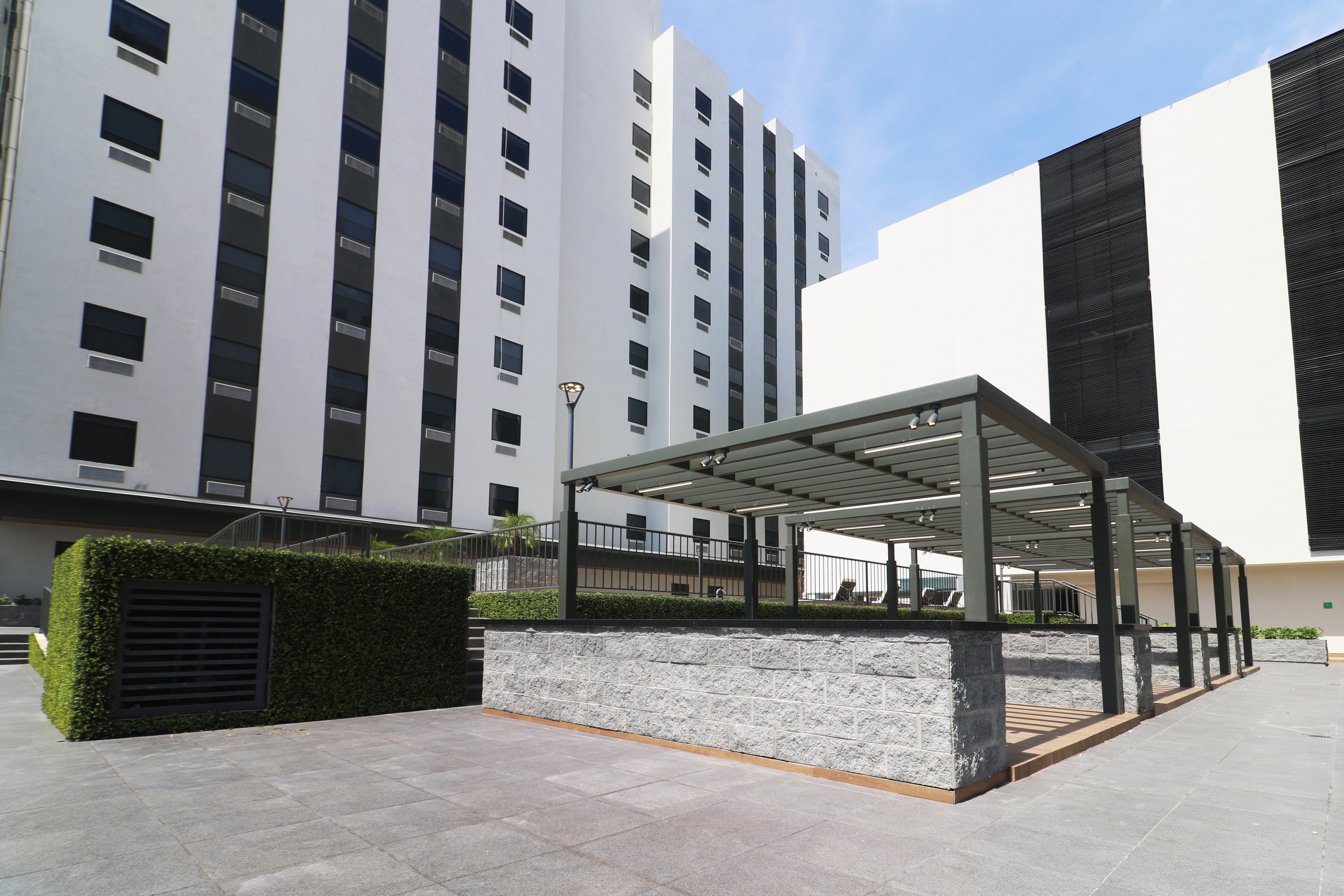 Holiday Inn And Suites Monterrey Apodaca Zona Airport 73/77