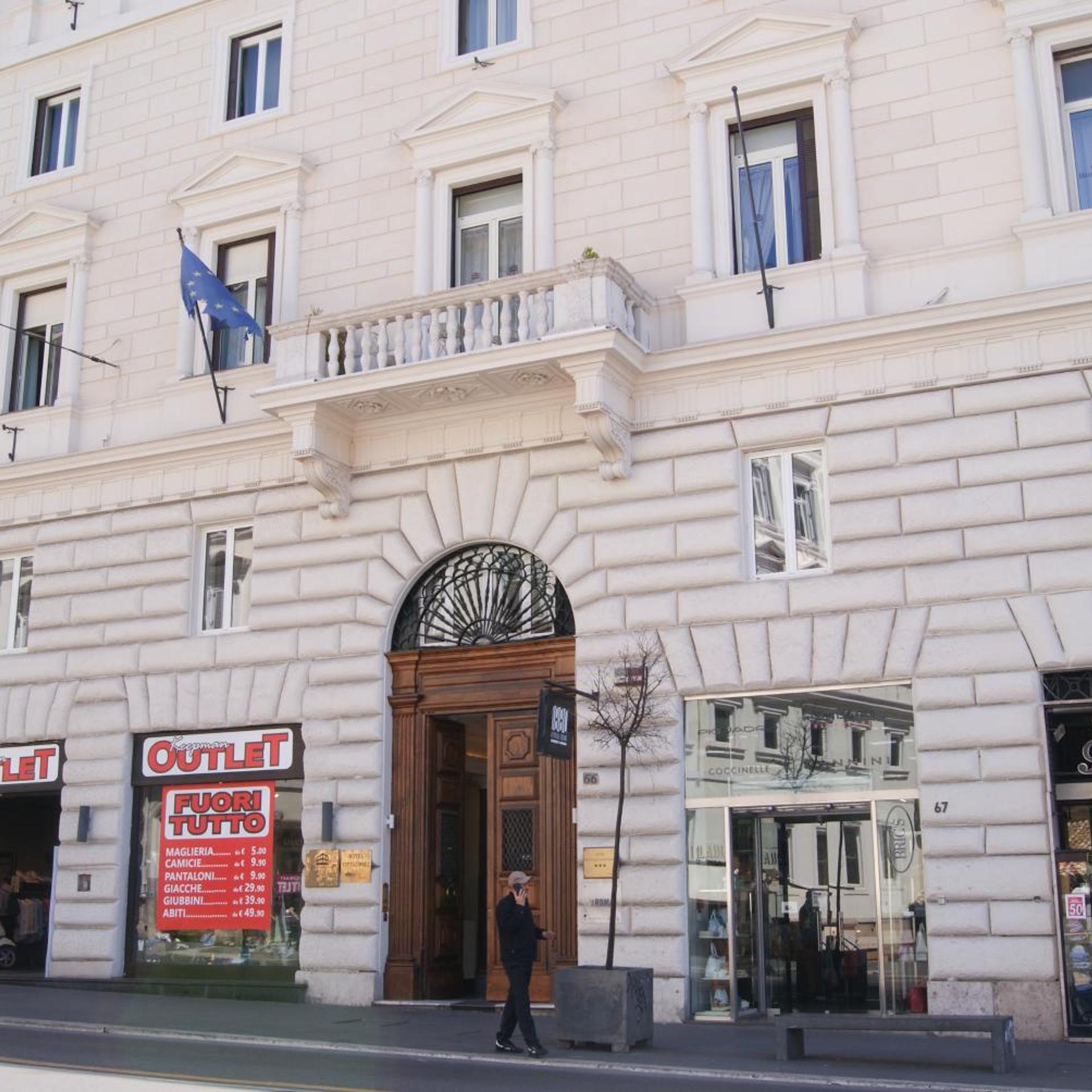 Esposizione Luxury Rome 2/50