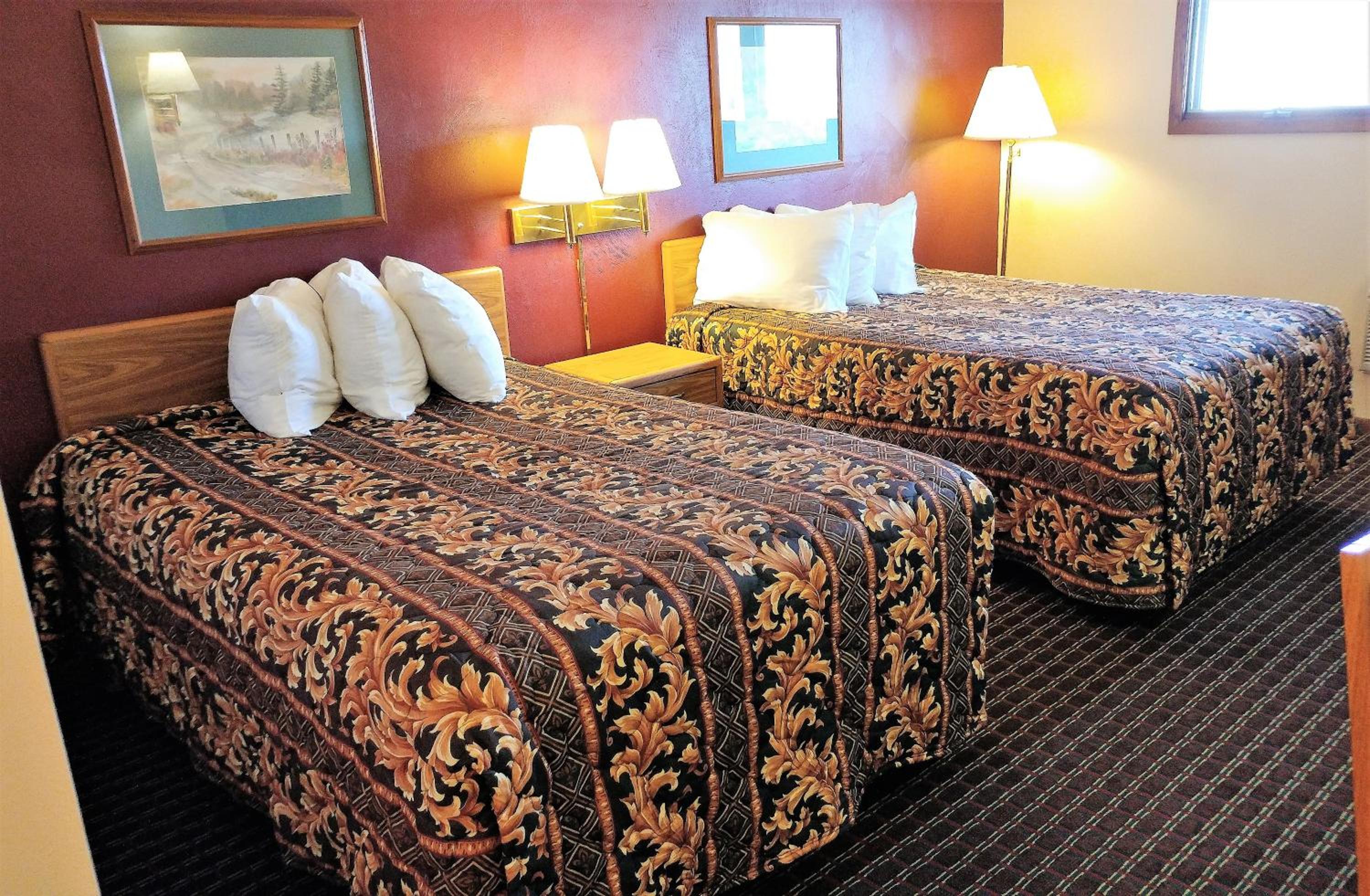Red Carpet Inn 26/48