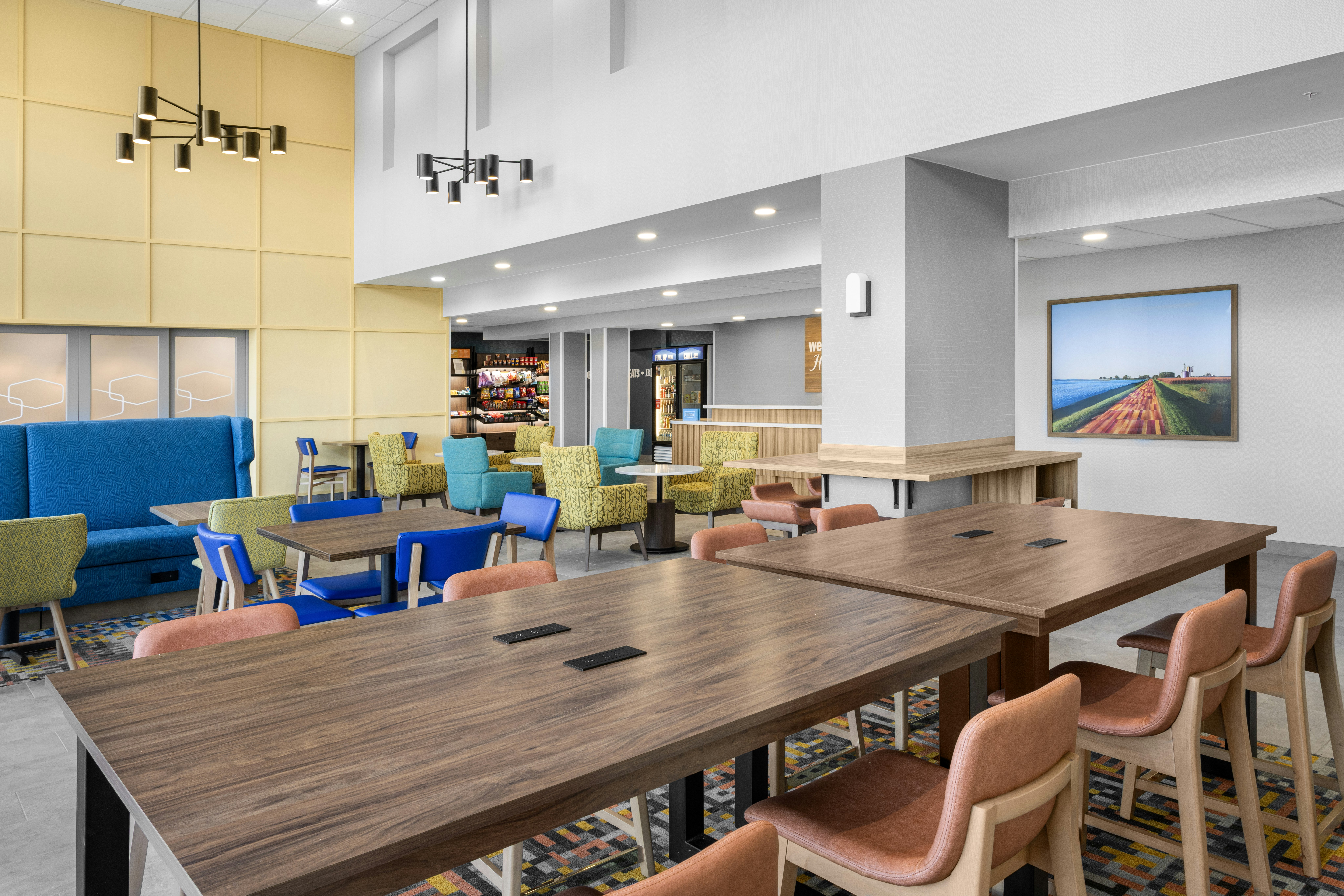 Hampton Inn & Suites Moline-Quad City International Airport 8/16
