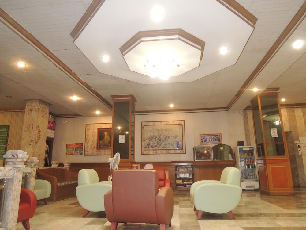 Lake Inn Hotel 37/55