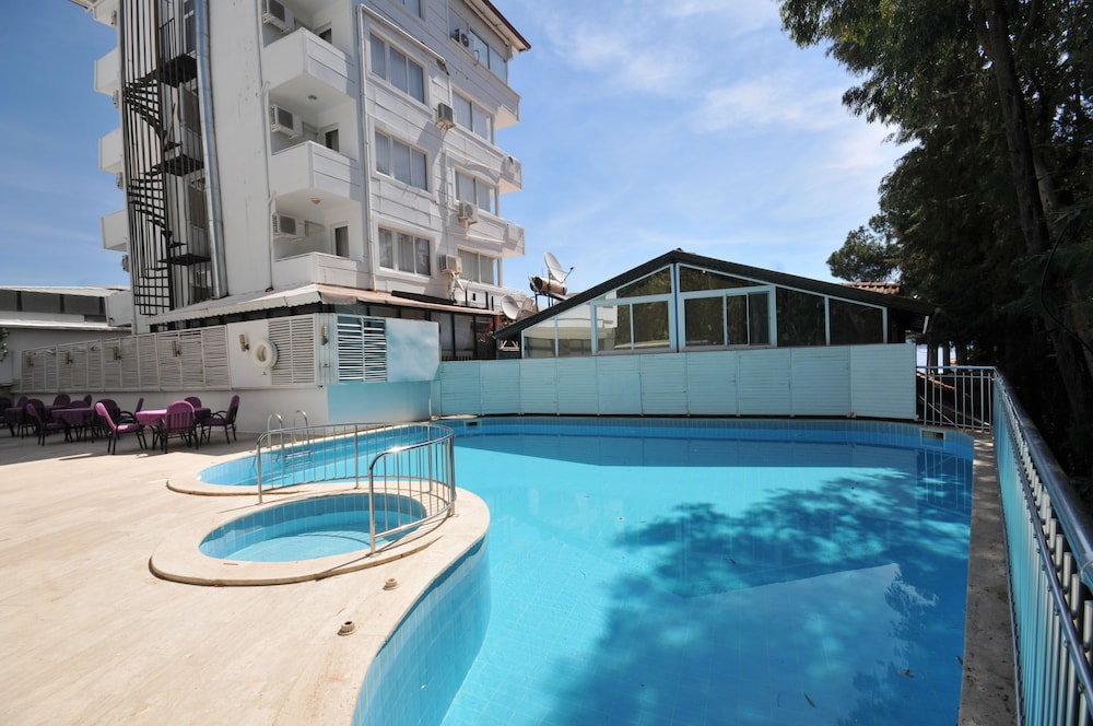 Class Beach Otel 45/50