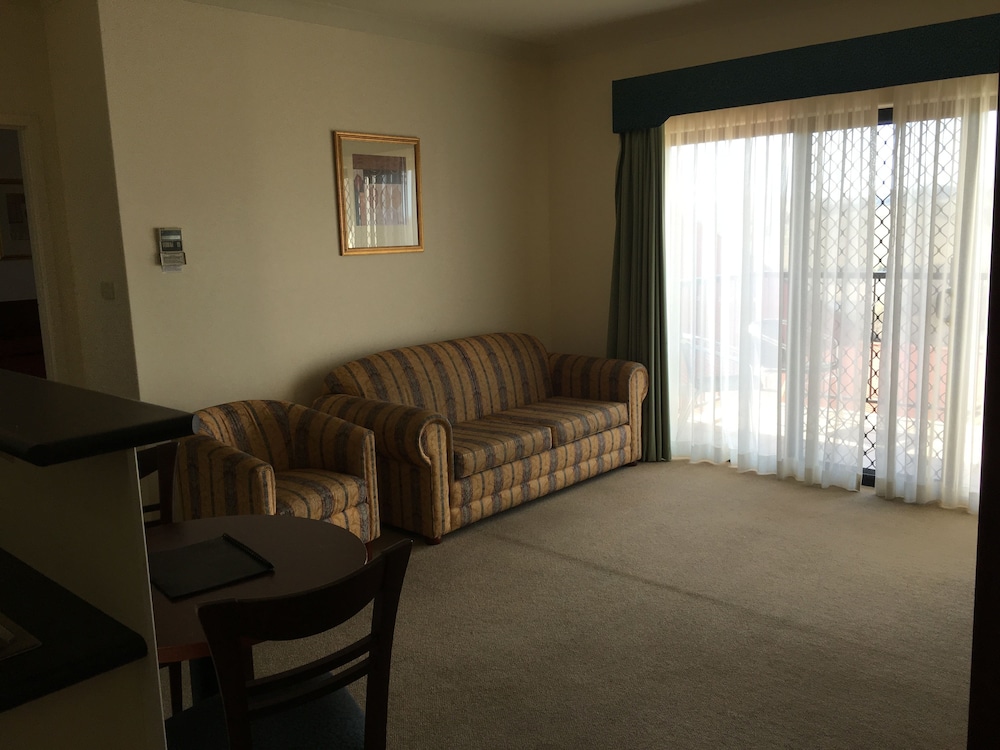 Turners Vineyard Motel Function And Convention Centre 15/32