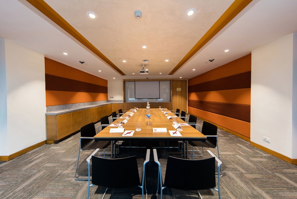 ibis Chennai Sipcot 64/71