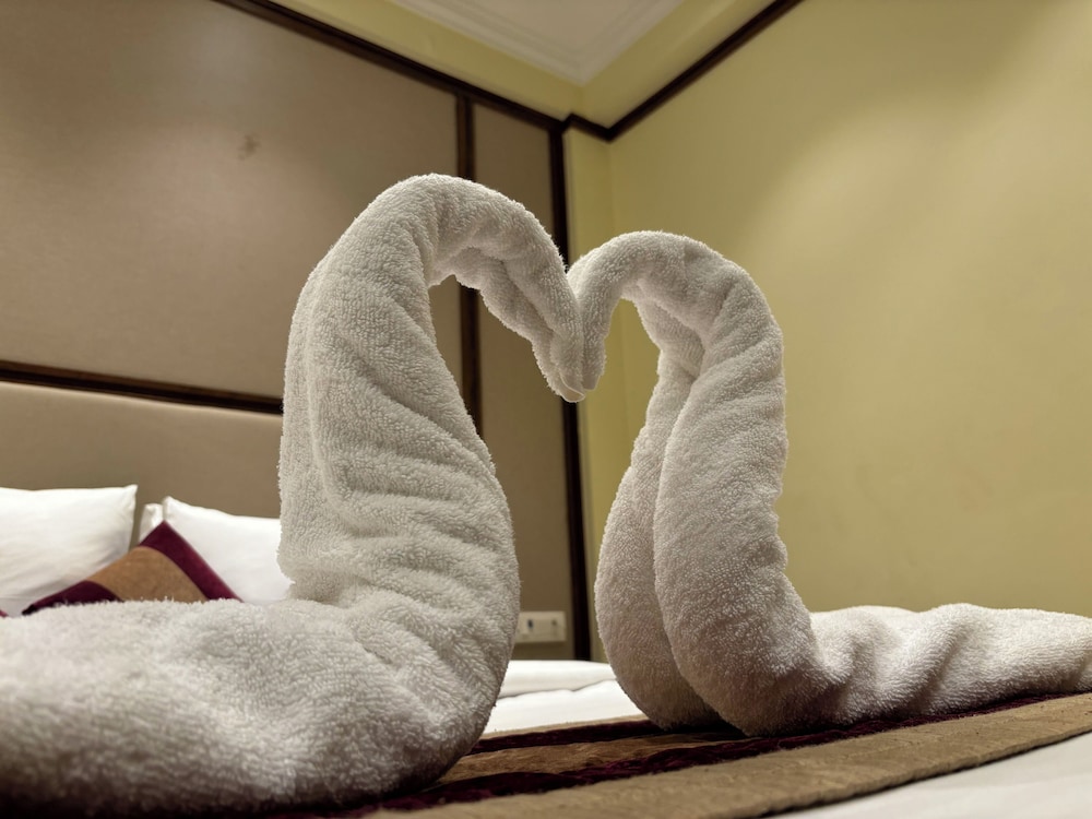 HOTEL PRADEEP 28/55