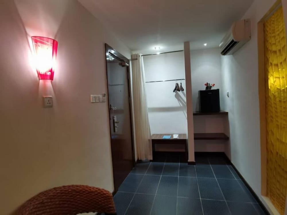 2 Inn 1 Boutique Hotel &amp; Spa 17/38