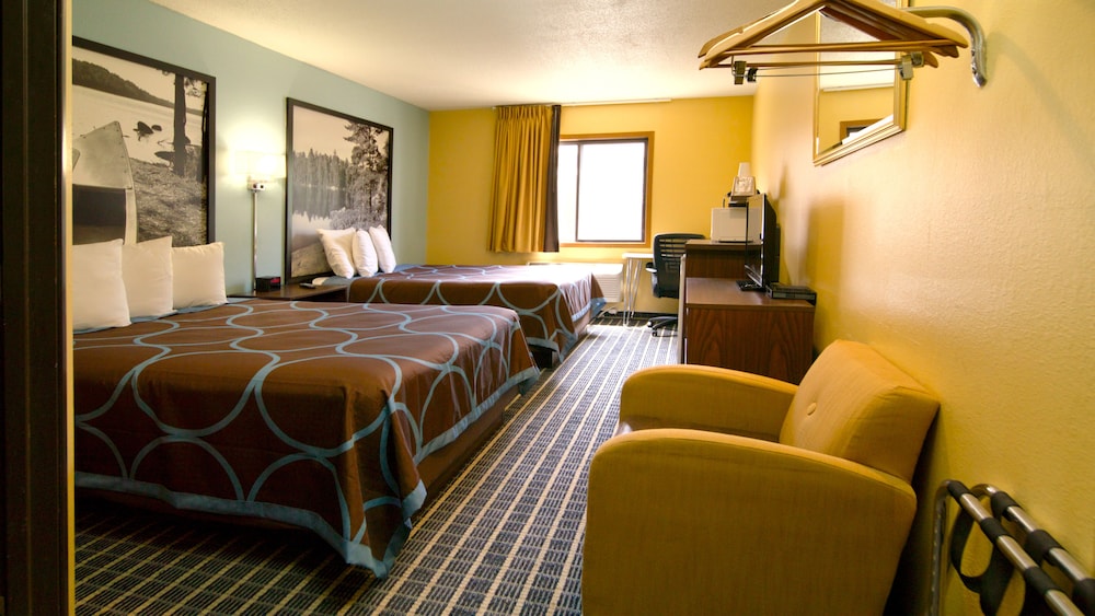 Super 8 By Wyndham Red Wing 20/51