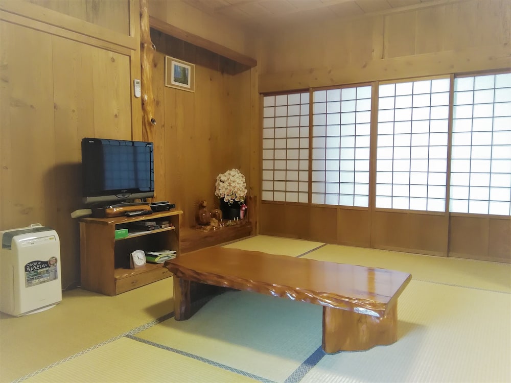 Yakusugi House 25/44