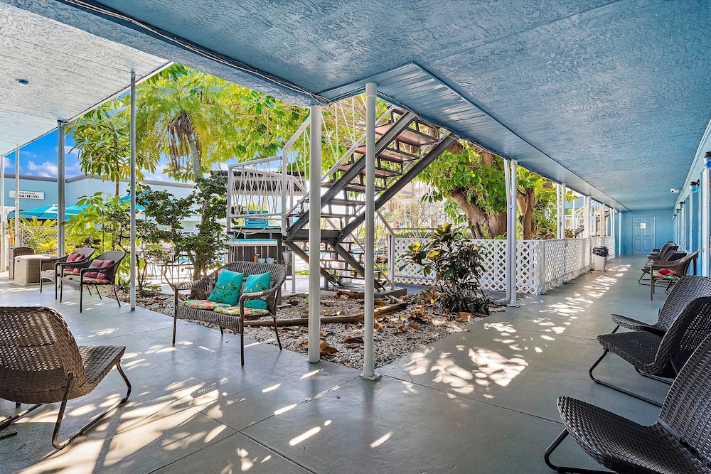 Malibu Resort Motel 38/50