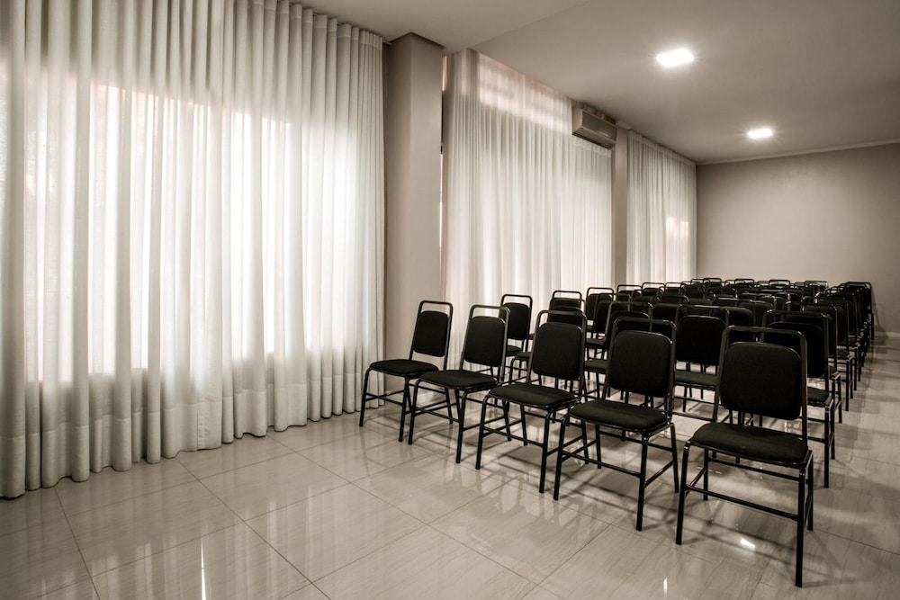 ZALLON HOTEL EXECUTIVE 45/53