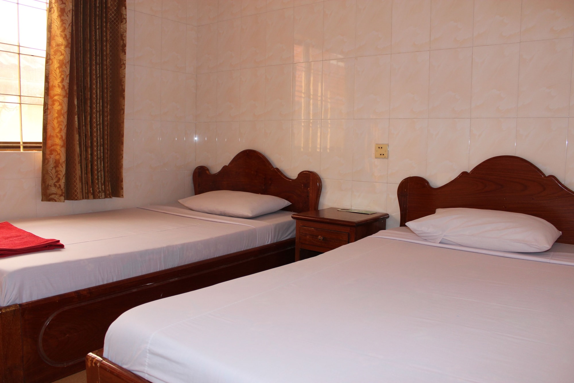 TWIN BEDS