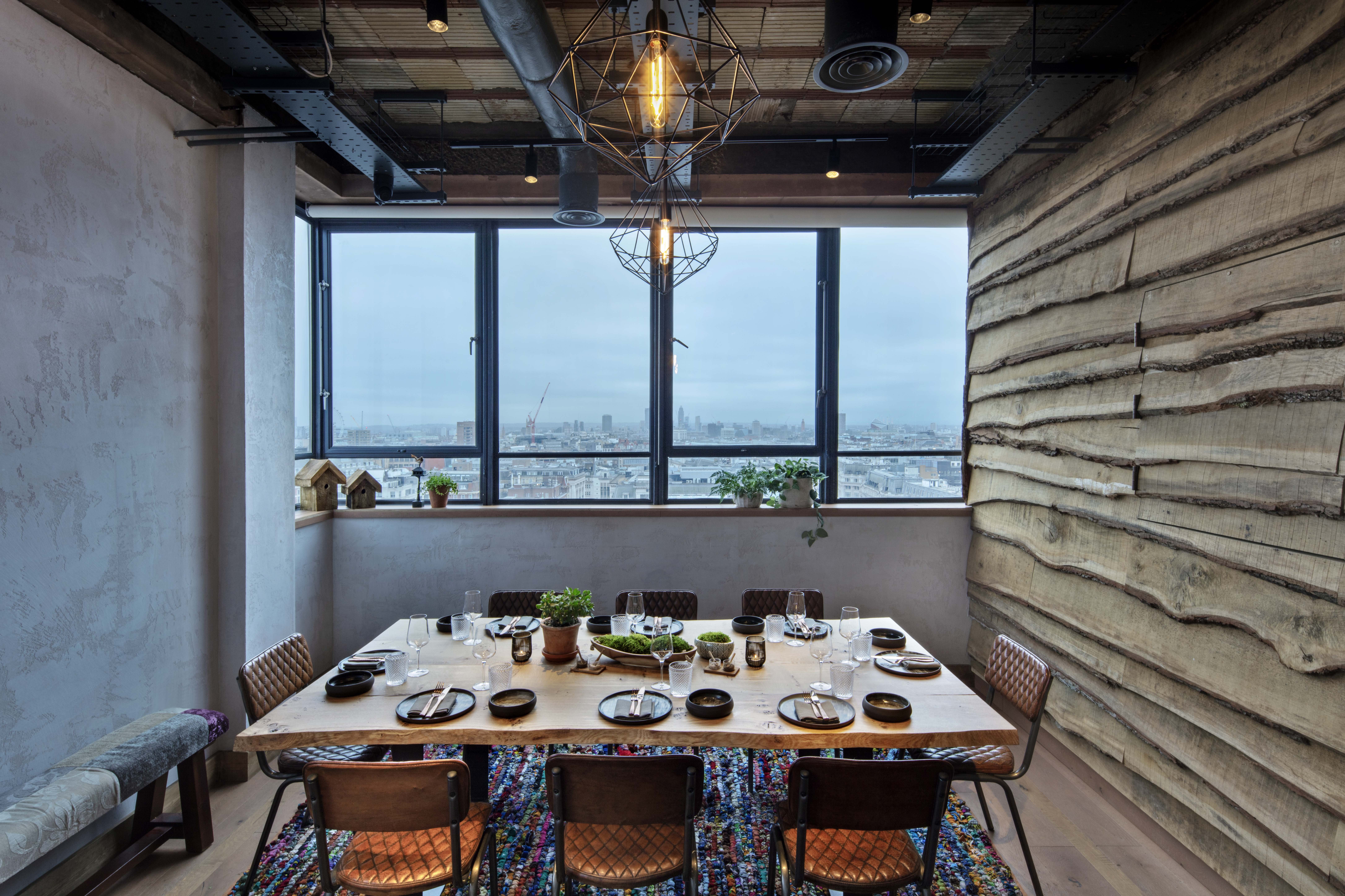 Treehouse Hotel London 11/18