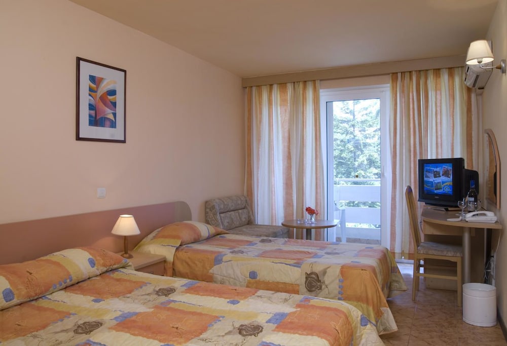 HOTEL OASIS 16/29