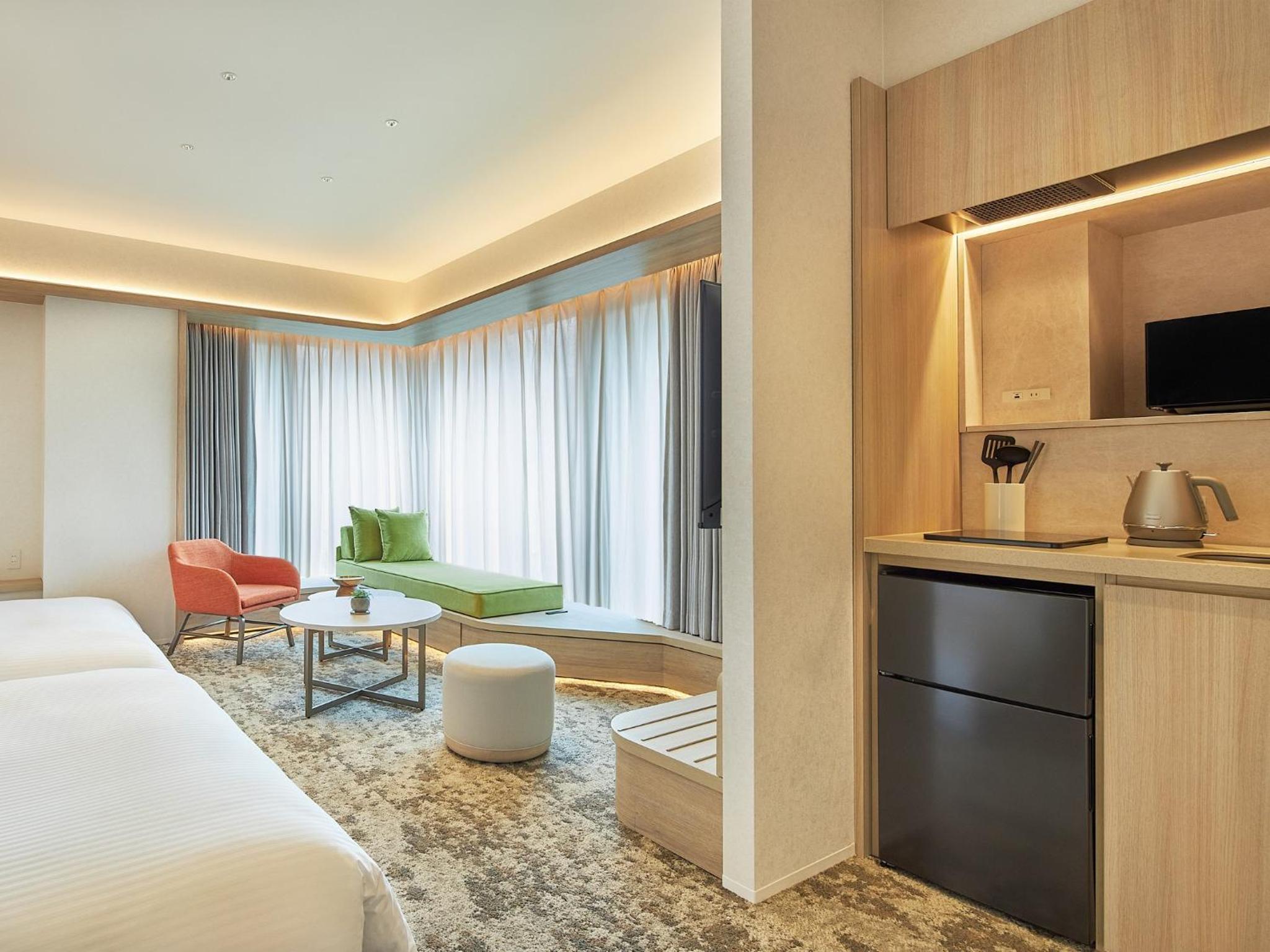 Superior, Queen Bed