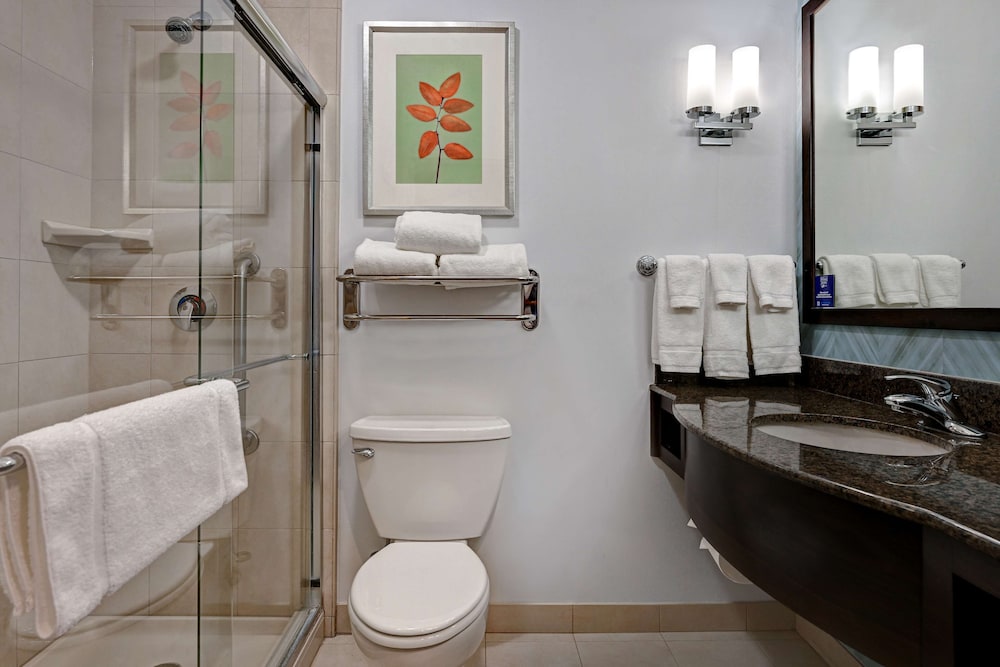 Hilton Garden Inn San Bernardino 8/57
