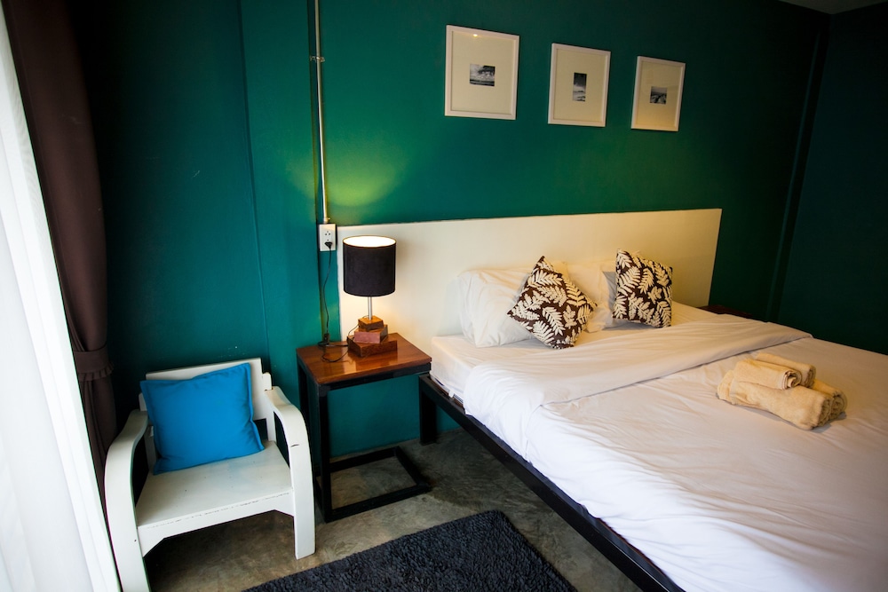Afterglow Hostel 18/50