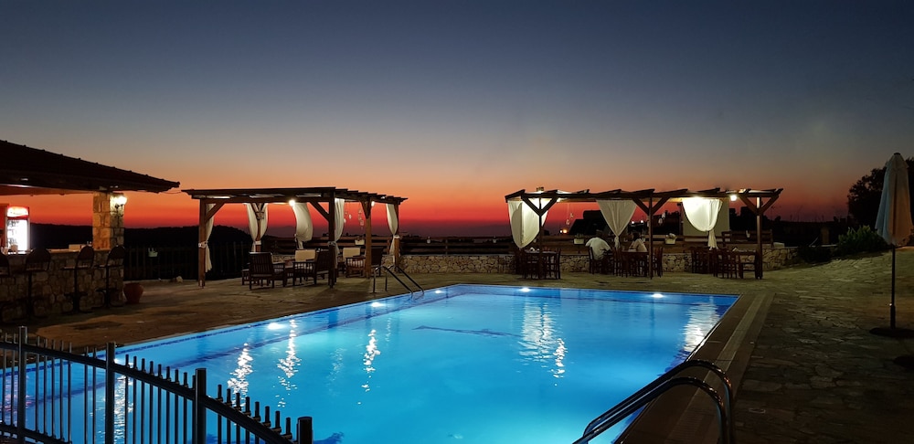 Hotel Ataviros 16/30