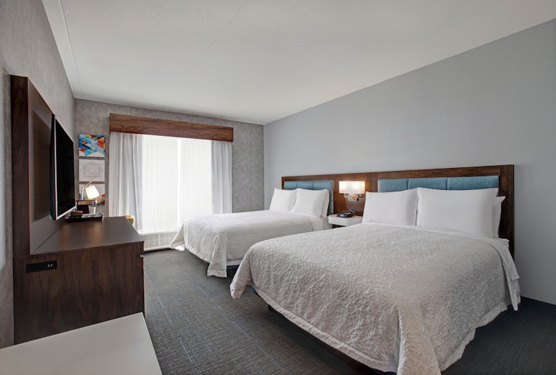 Hampton Inn and Suites by Hilton Waterloo St. Jacobs 12/45