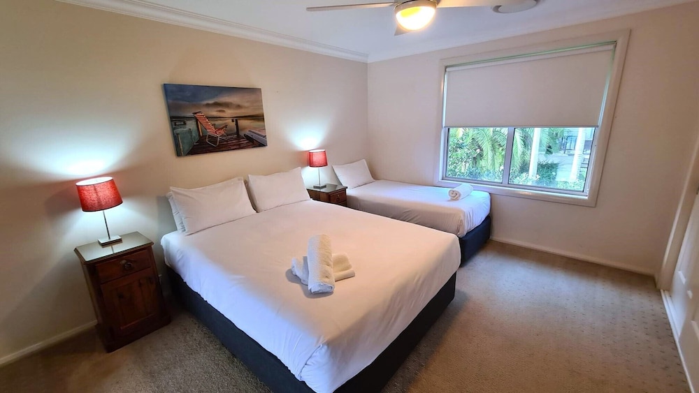 Beach, Family, Twin Beds, 4 Queen Beds