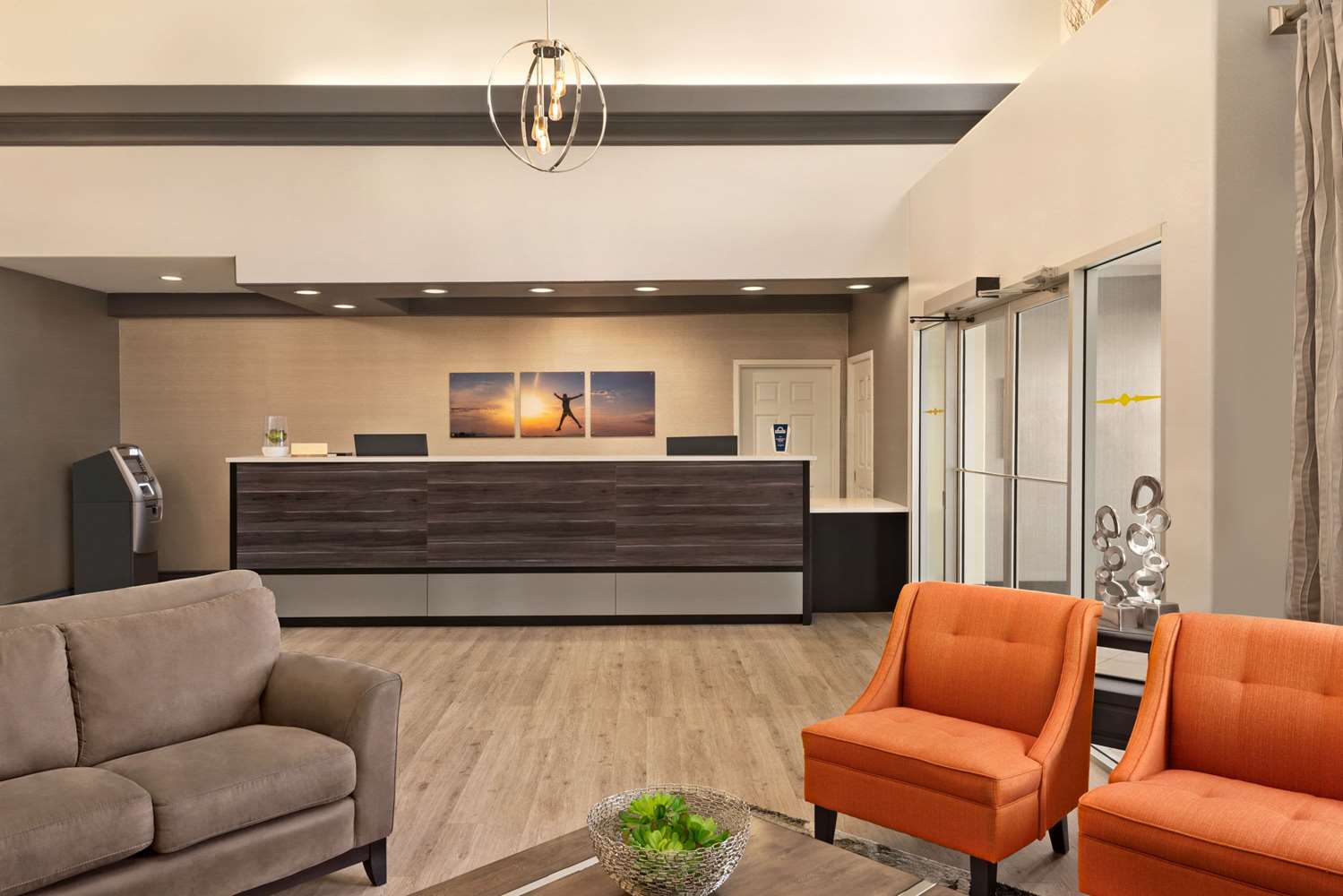 Days Inn by Wyndham Saskatoon 2/18