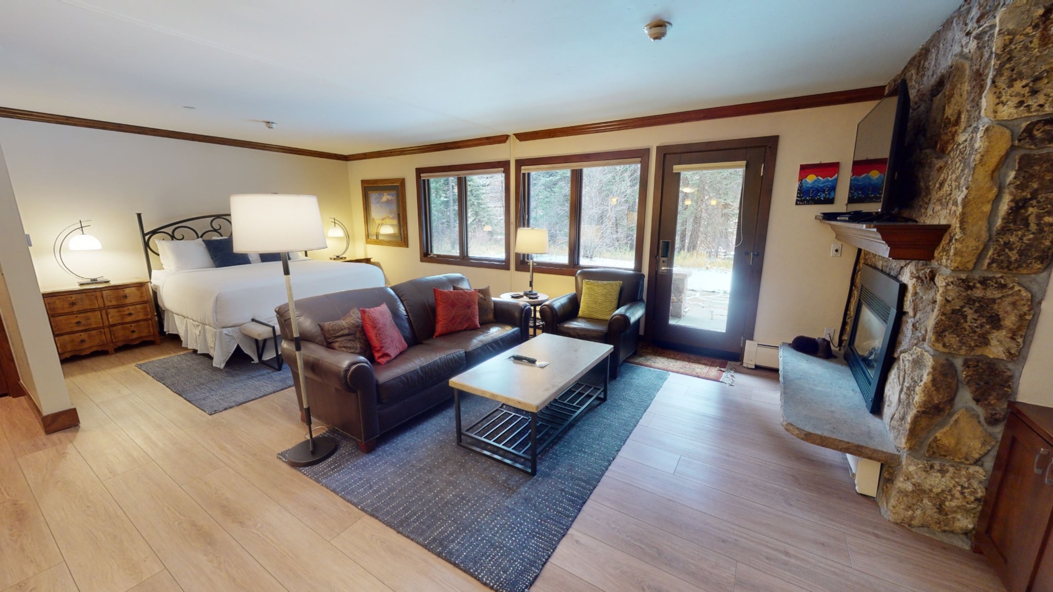 Condominium, Platinum, Studio