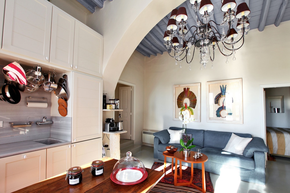 Tinos E Houses 24/50