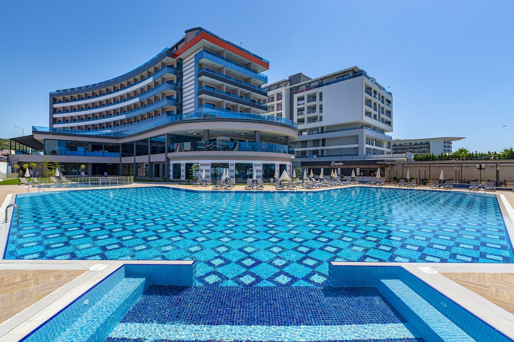 Lonicera Premium Hotel 6/42