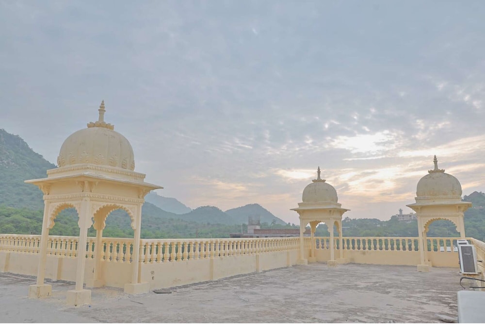 Atulya Niwas Udaipur 43/49