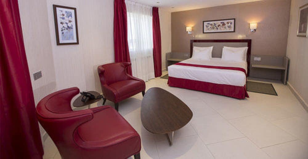KT Hotel 8/35