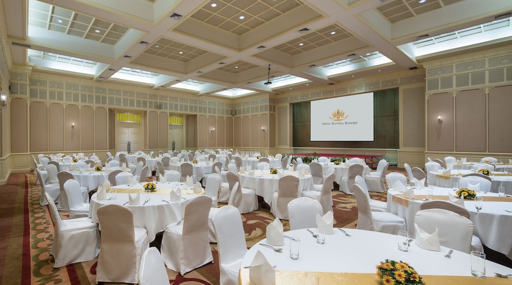 Dheva Mantra Resort 60/72