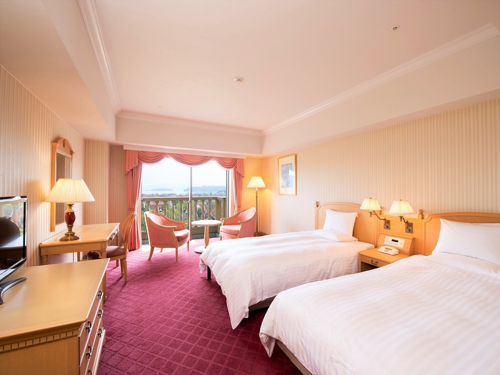 STANDARD, TWIN BEDS, PARK VIEW