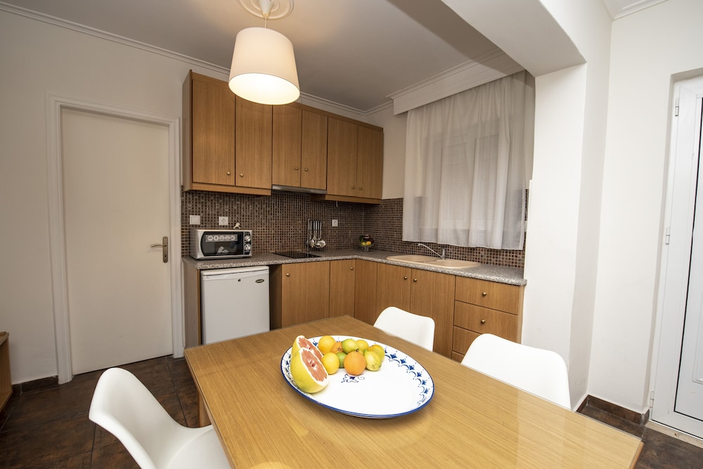 Peridis Family Resort 63/75