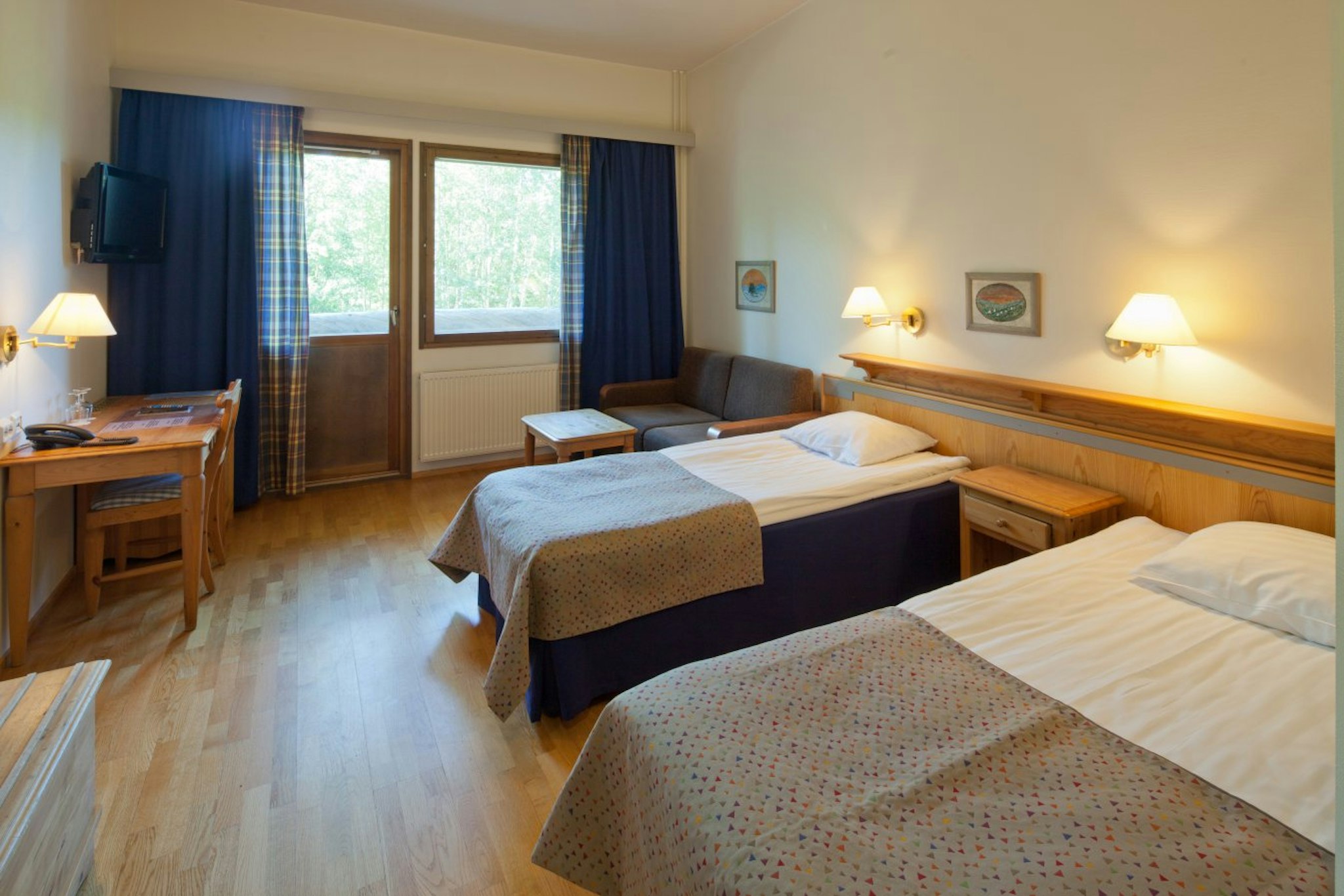 Lapland Hotels Luostotunturi 7/23