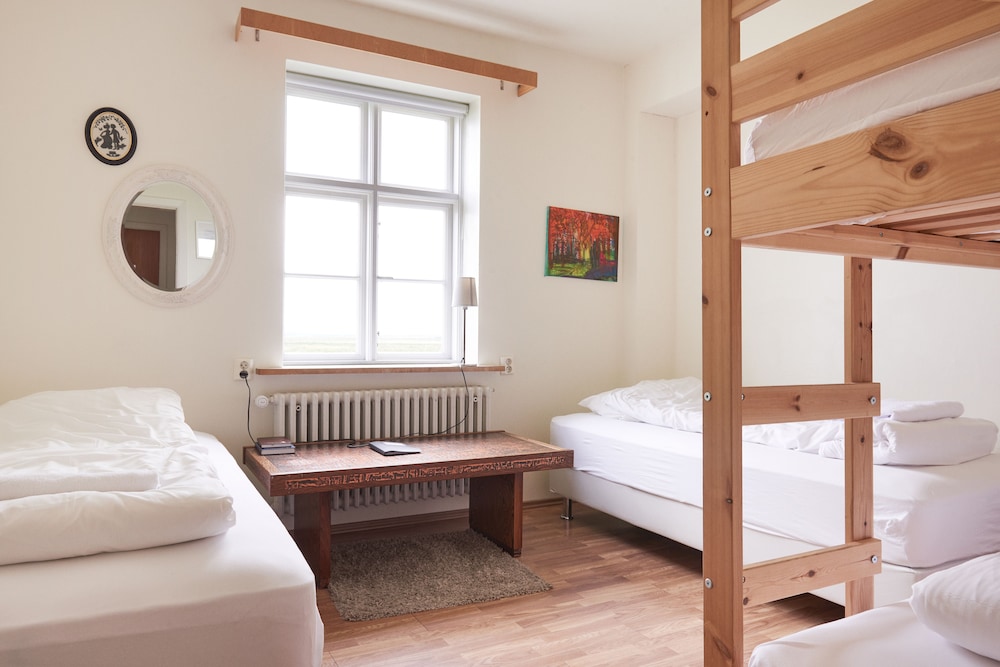 Heradsskolinn Historic Guesthouse 12/50