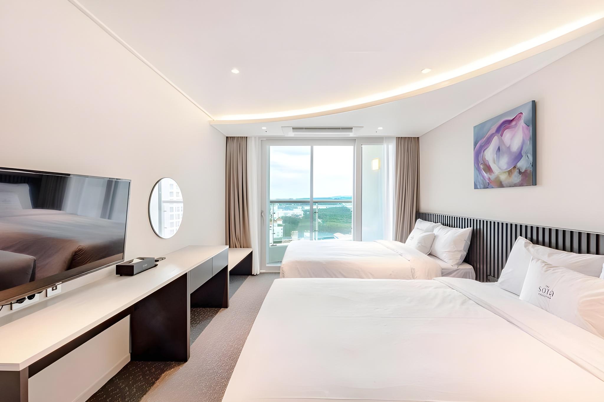 Superior, Family, 2 Double Beds, Partial City View
